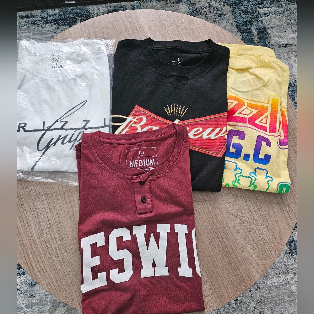 4 pcs bundle small and medium size t shirts